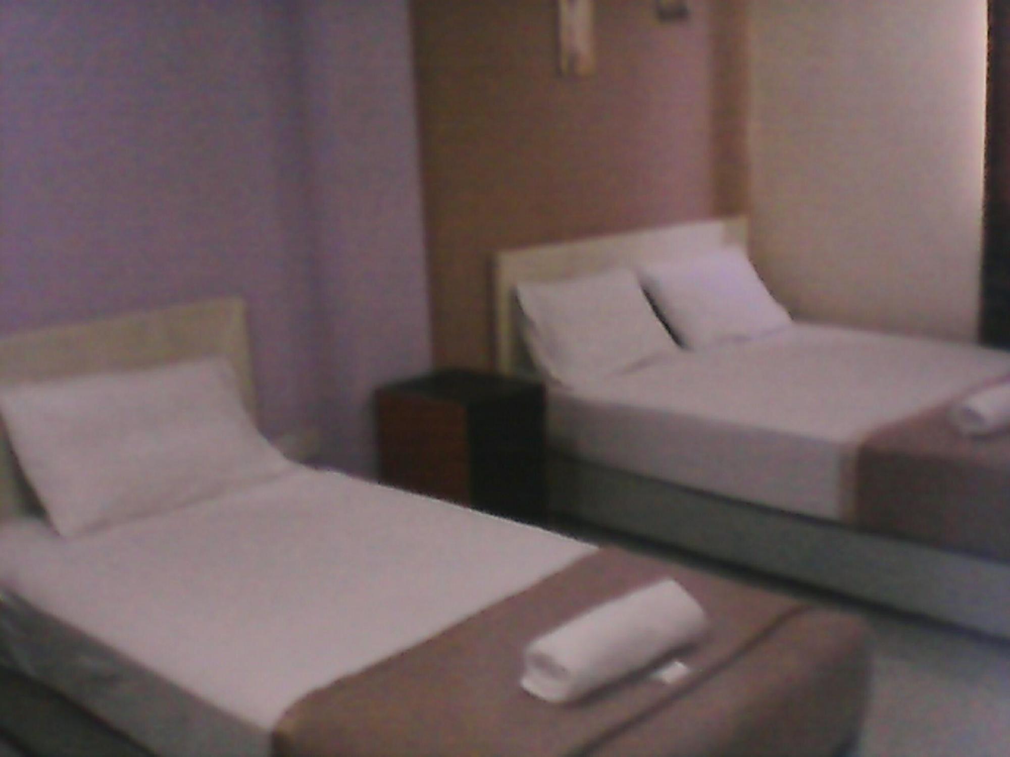 โอโย 44010 รอยัล สตาร์ โฮเต็ล Hotel เซเรมบัน ภายนอก รูปภาพ
